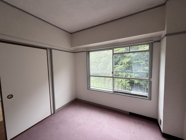【寝室】 | サウスヒルズ由良