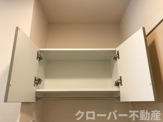 ラ・フォルテⅢの洗面所|洗濯機上部収納