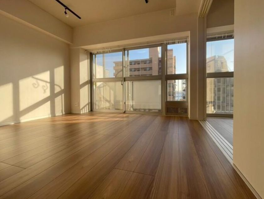 ハイラーク木場の居間・リビング|こちらのリビングで趣味の時間をお楽しみください