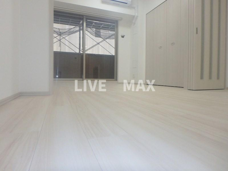 【寝室】スプランディッド新大阪キャトル 