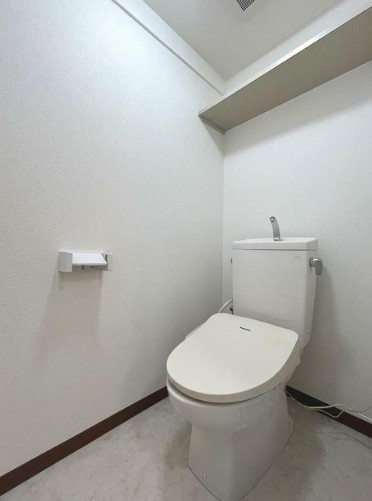 市川市新田２丁目のアパートのトイレ