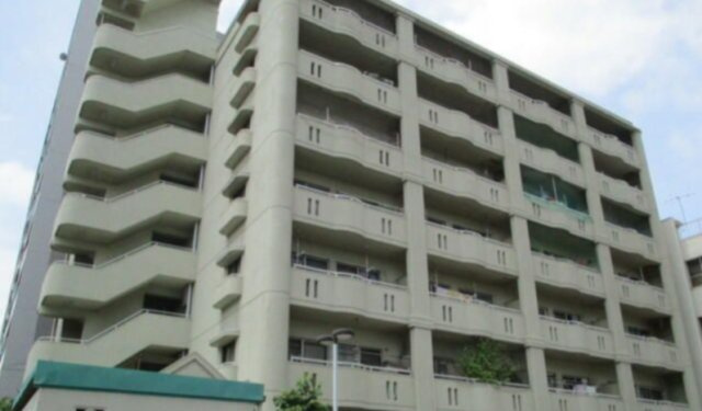 音金六郷マンションの外観