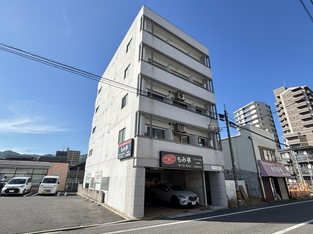 ライフプラス三篠の外観