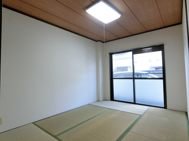 フラワーヒル小平の和室