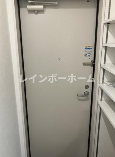 MELDIA新座の玄関