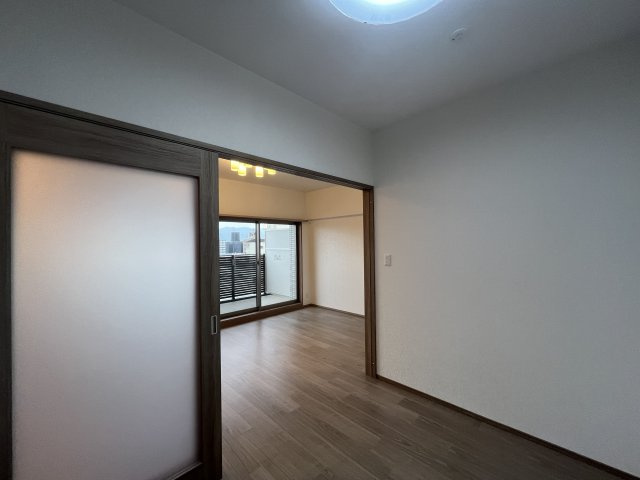 プレジオ荒本新町の洋室