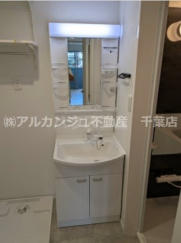 【独立洗面台】 | UNWIND千葉（アンワインドチバ） | ※同物件・同タイプの写真です。