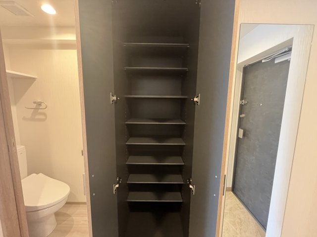 プレジオ荒本新町の収納
