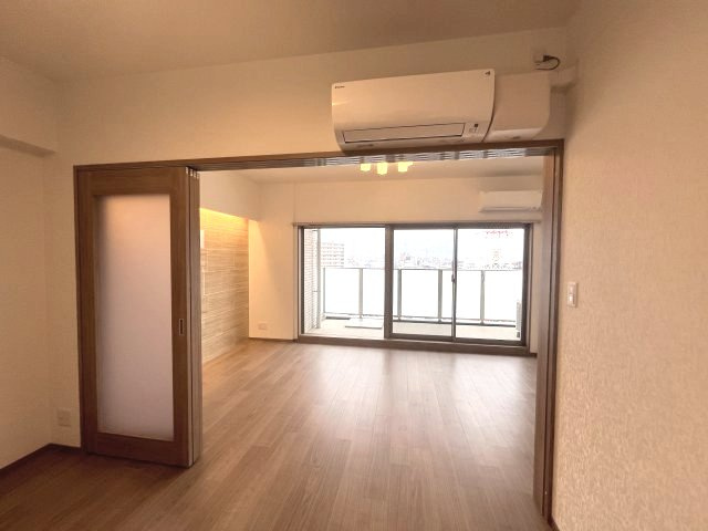 プレジオ荒本新町の洋室