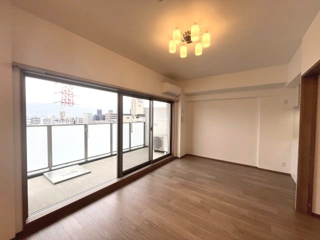 プレジオ荒本新町の居間・リビング