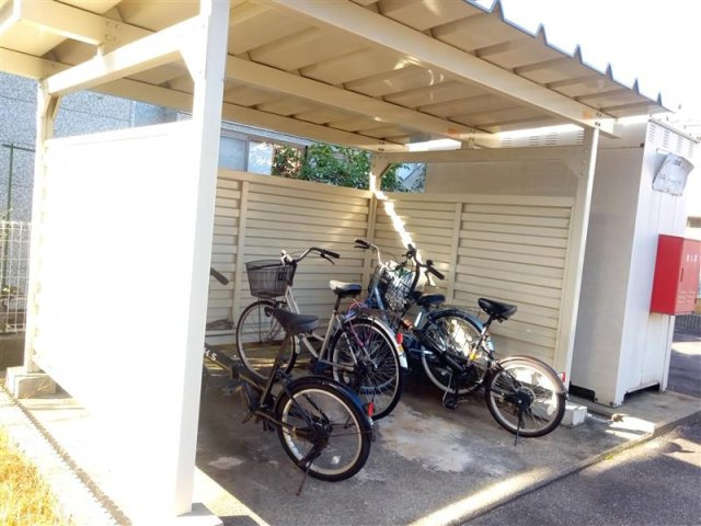 レオパレスイミズのその他|駐輪場