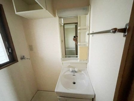 クレールコート足立の独立洗面台