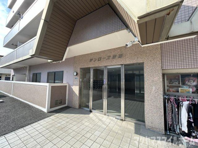 【エントランス】 | サンローズ吉田