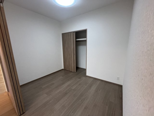 プレジオ荒本新町の洋室