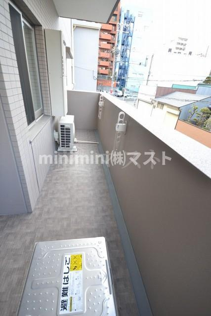 ラヴィベール上町台のバルコニー