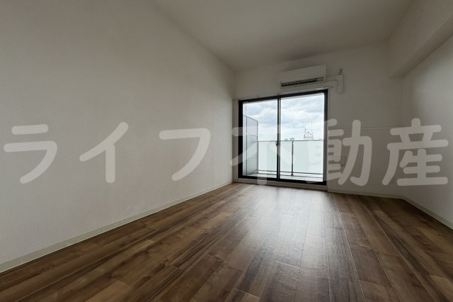 フォレ長堀通南の居間・リビング|ゆったりとした居間です