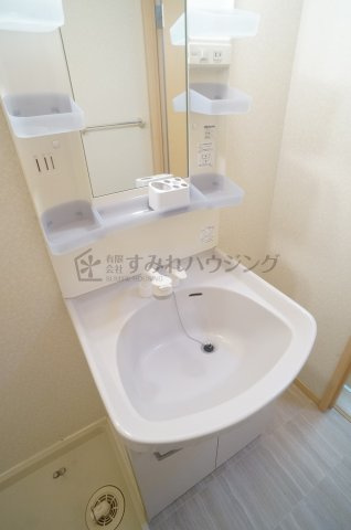 ヴェルドミール栄根の洗面所|参考、同建物・反転間取りの号室