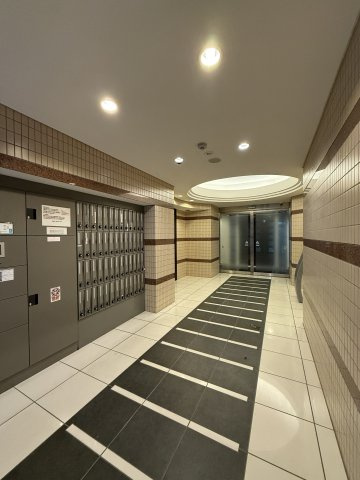 プライマル大阪天満宮のロビー