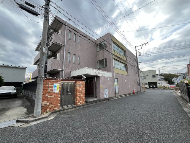 国府台三番館
