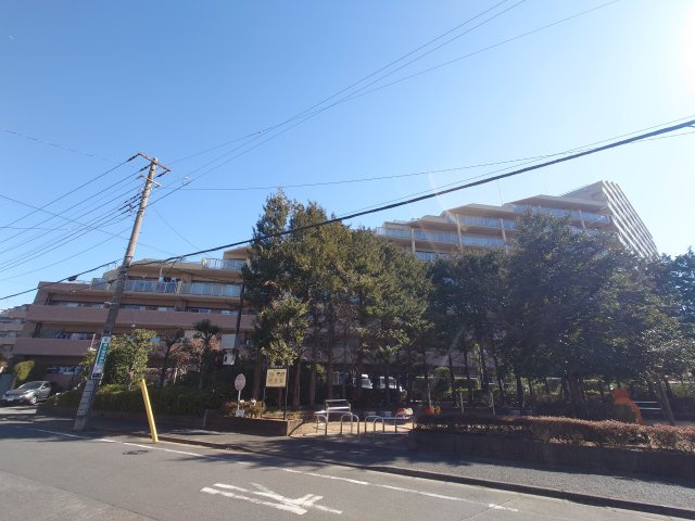 エル・スタージュ　3階