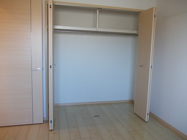 サンライズ　ガーデンの収納