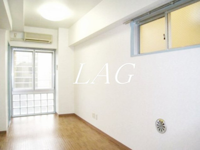 【居間・リビング】 | サンセール | 洋室のお部屋です。