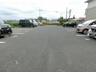 【駐車場】 | ラヴァーズペティオ