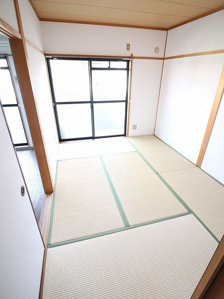 アヴェルデ十ヶ坪の寝室
