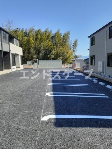 コンフォール　Ａの駐車場|高崎、前橋のお部屋探しはエンドスケープまで！お客様の理想お聞かせ下さい♪