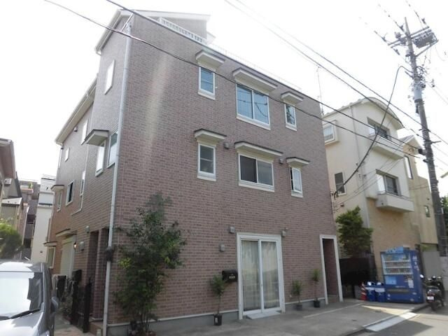 ジュンベリーの外観|落ち着いた雰囲気の外観です