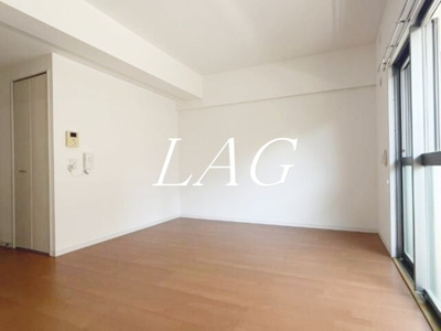 【居間・リビング】 | ブラウニーココ | 洋室のお部屋です。