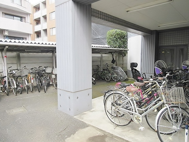 アクタアワーズレジデンス富士見台のその他共用部分|駐輪場