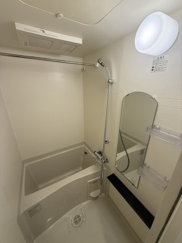 プレサンス谷町七丁目Ⅱの浴室