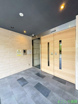 【エントランス】 | ラシーヌ宿院