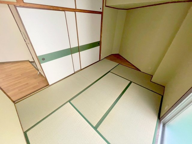 ハイツ東淀の和室
