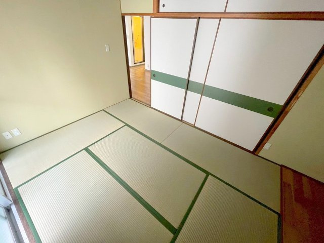 ハイツ東淀の和室