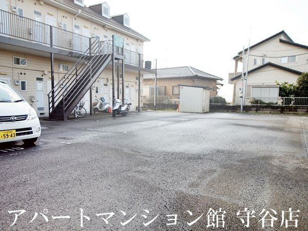 キャリーハイツⅠの駐車場