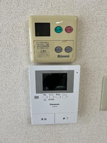 グリーンハイム松橋Ⅱの内装|カメラ付インターホン