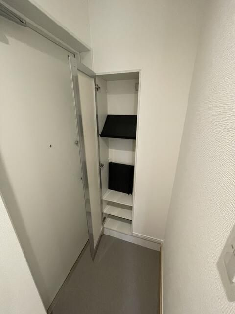 フォレスト大和の玄関