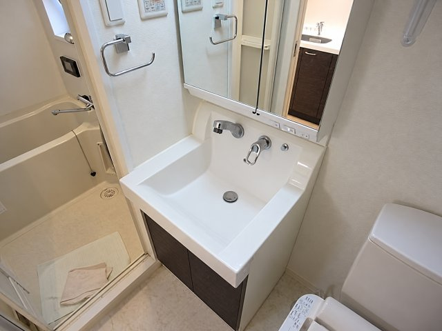 京都市東山区二町目の賃貸マンションの洗面所