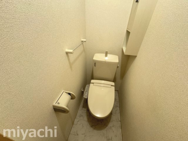 セミージャBのトイレ
