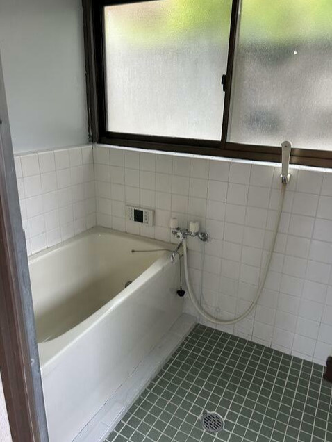 上沢3丁目貸家の浴室