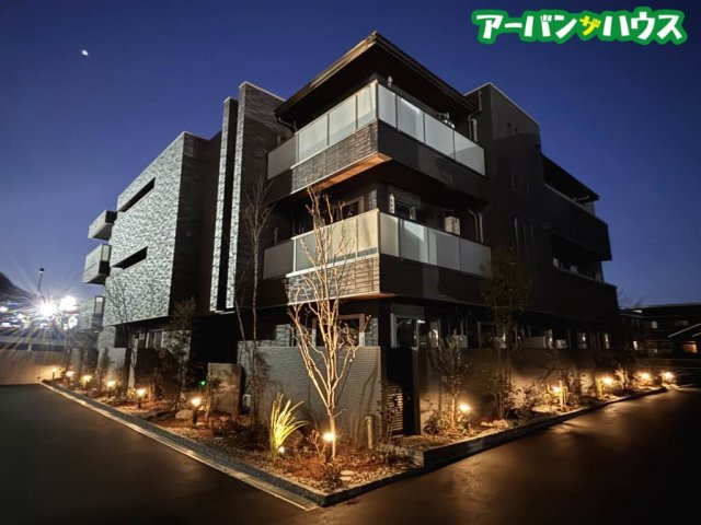 シャーメゾン シティ ルイーレの外観