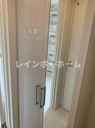 ハーモニーテラス栗原Ⅲの玄関
