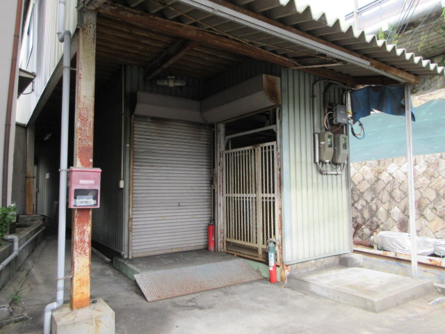 枚方市星丘１丁目の倉庫
