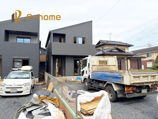 水戸市元吉田町11期　新築戸建て　2号棟の外観|ご予約を頂ければ、『平日』はもちろん『早朝』や『夜間』もご見学可能です♪お気軽にお申し付けください♪