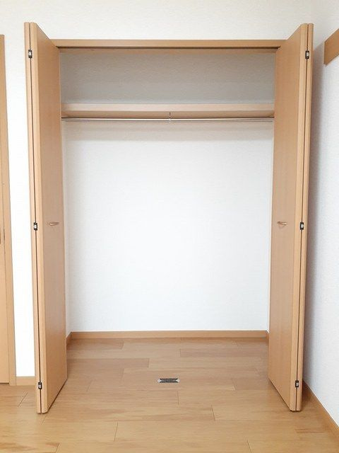ウィステリアＢの収納