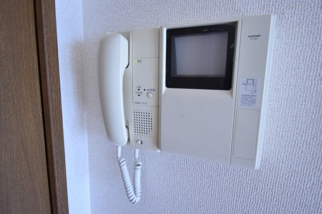 ロイヤルクイーンズパーク江坂　仲介手数料無料のセキュリティ