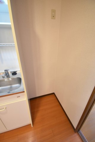 ロイヤルクイーンズパーク江坂　仲介手数料無料のキッチン