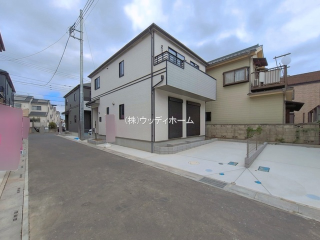 春日部市一ノ割　新築一戸建て　D号棟の前面道路含む現地写真